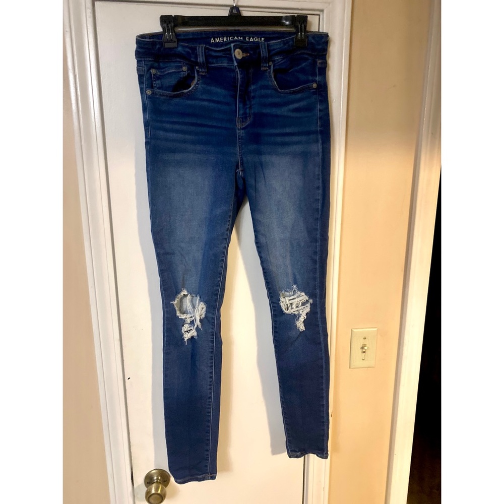 American Eagle dark wash  Soft Knit High Rise Distressed Jegging 8 long
